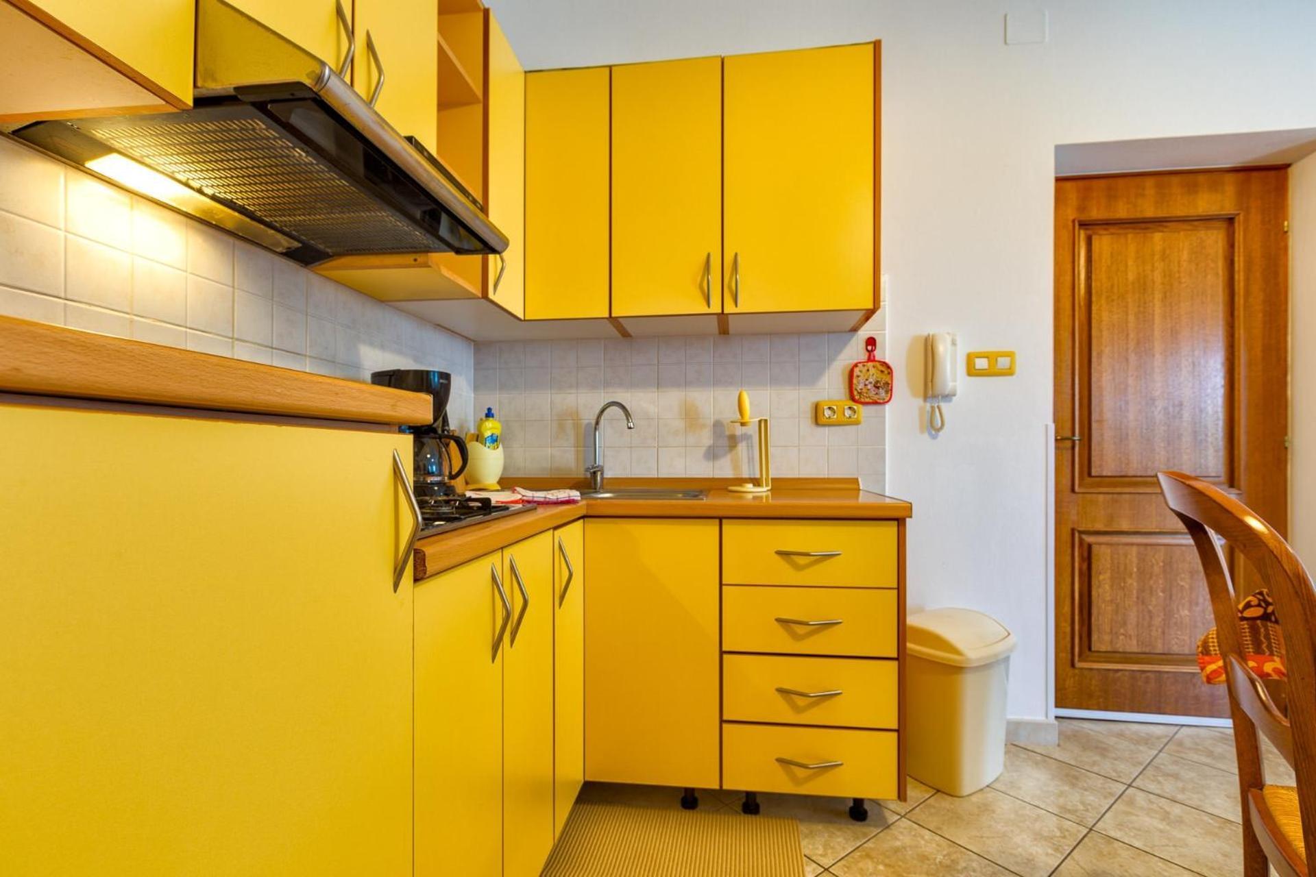 Apartments With A Parking Space Малий Лошинь Номер фото