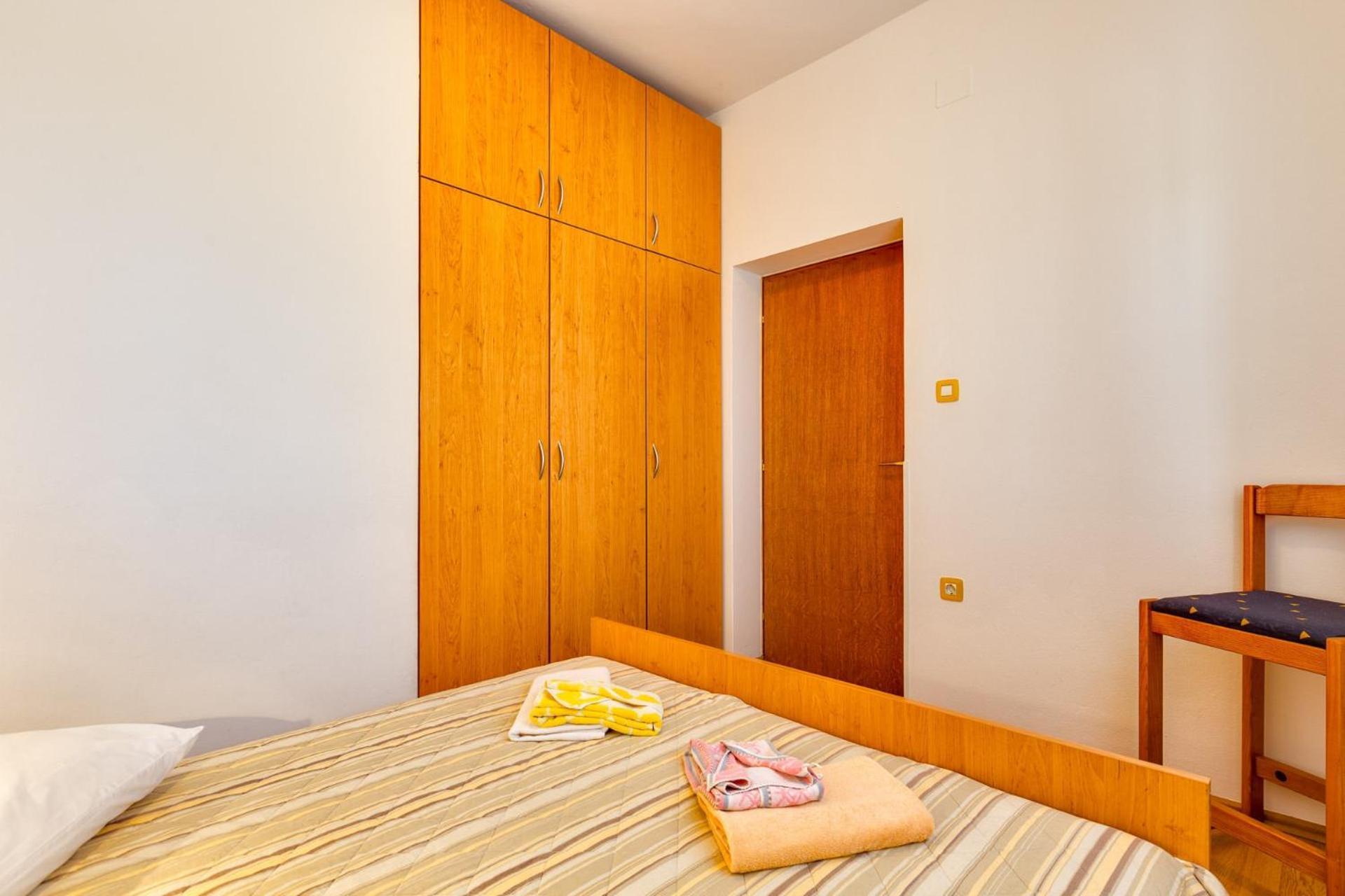 Apartments With A Parking Space Малий Лошинь Номер фото