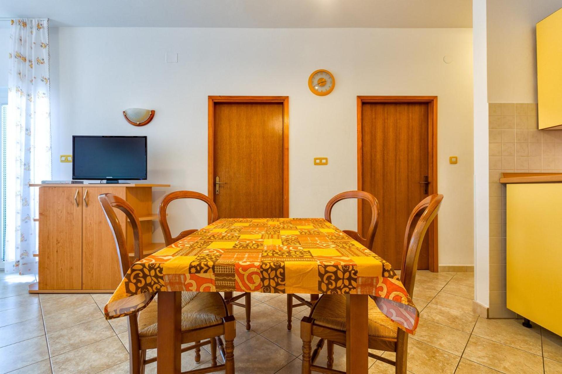 Apartments With A Parking Space Малий Лошинь Номер фото